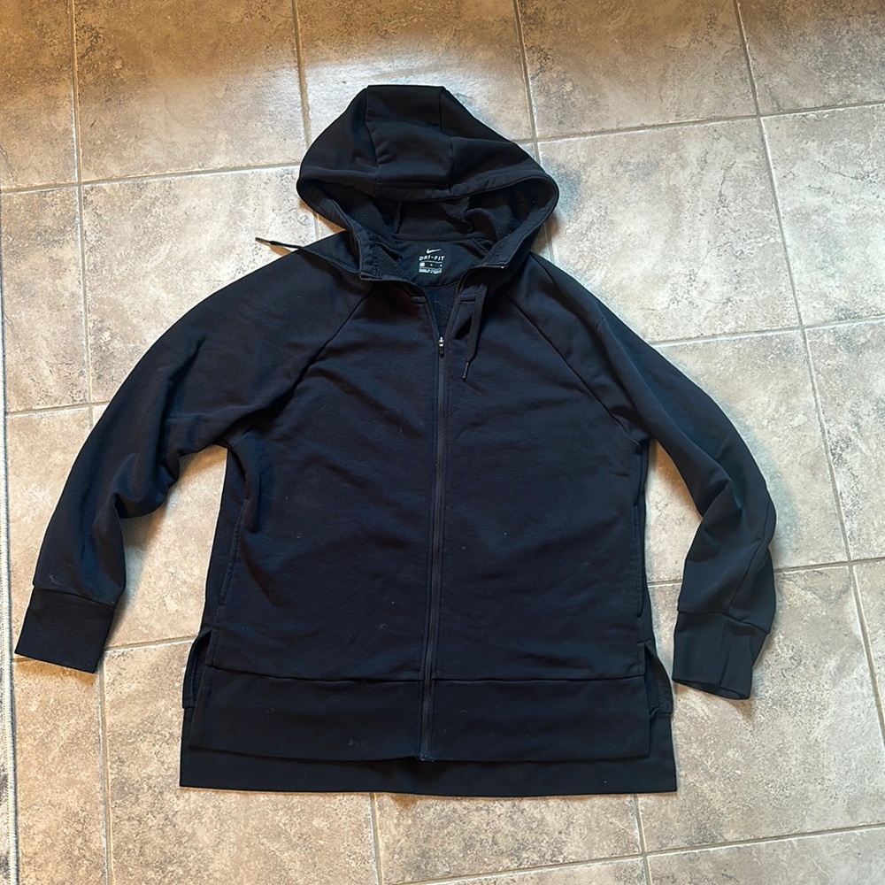 Women’s nike dri-fit medium